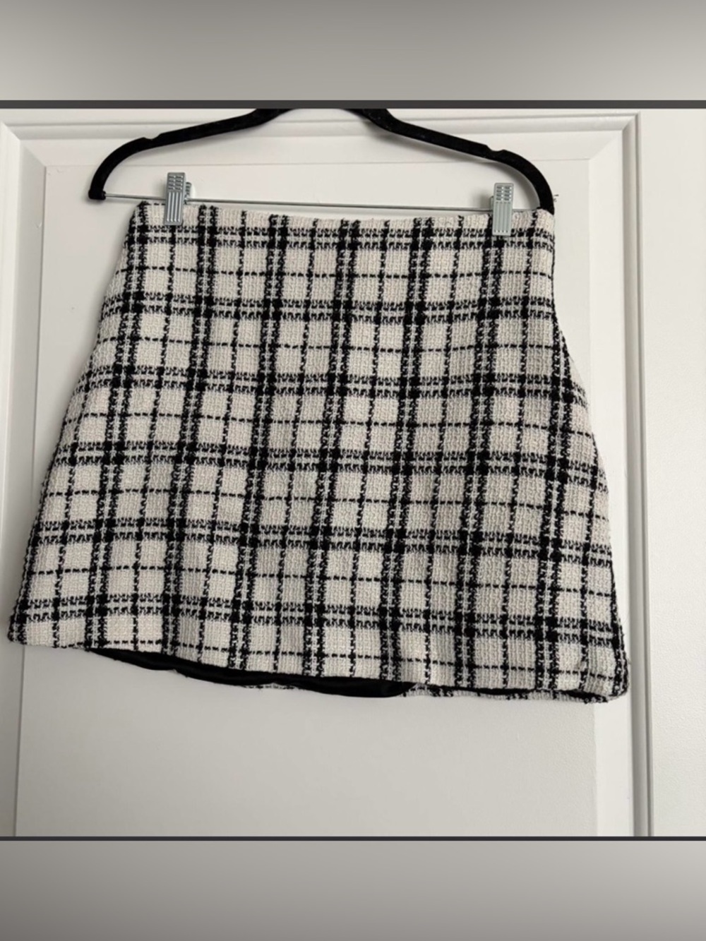 Storia Black & White Plaid Tweed Mini Skirt